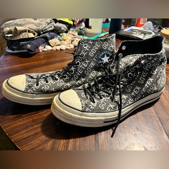 Male Converse - Picture 2 of 4